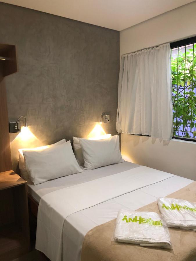 Hostal Anhembi