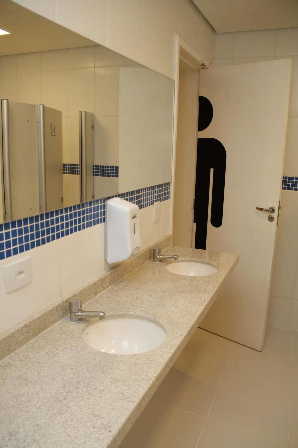 Hostal Anhembi