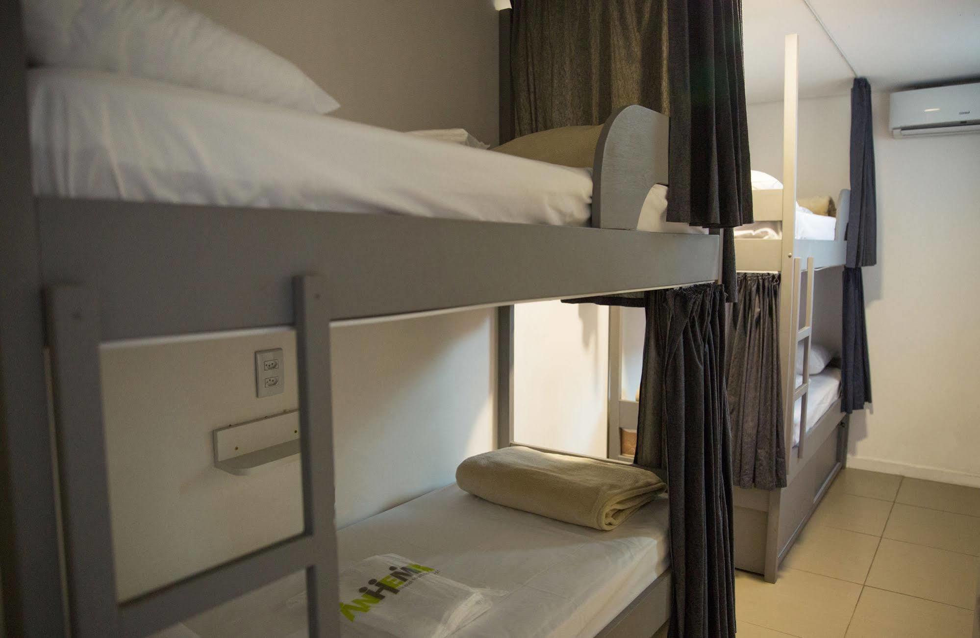 Hostal Anhembi